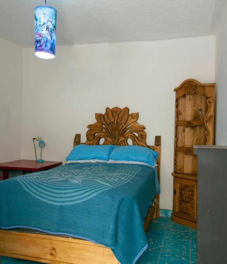 Casa Chuparrosa Hostel *