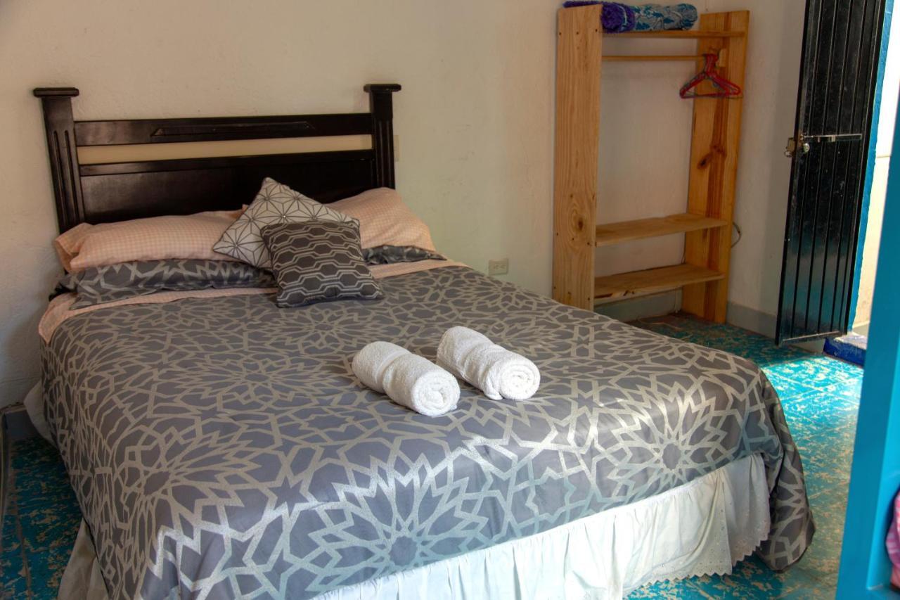 Hostel Casa Chuparrosa *