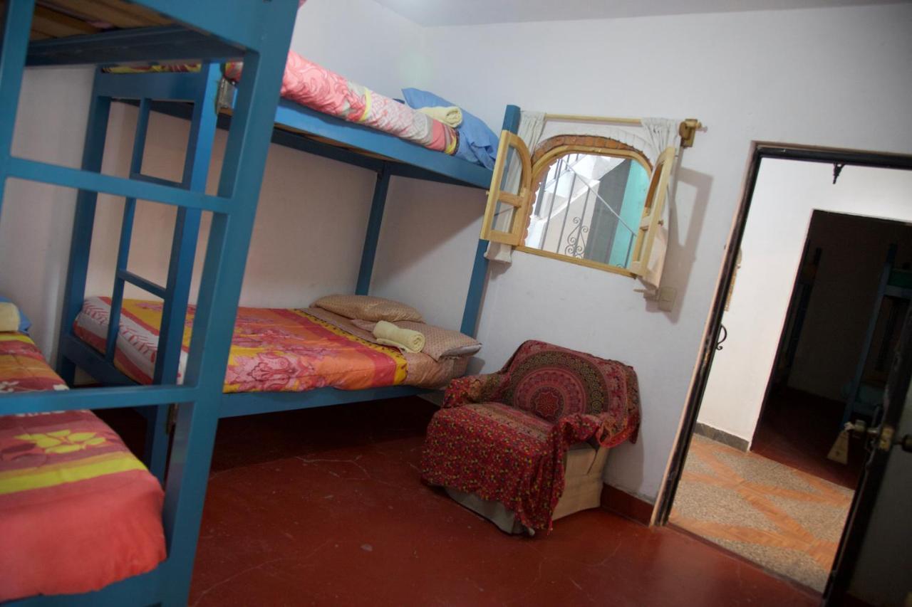 Casa Chuparrosa Hostel *